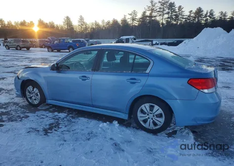 2010 Subaru Legacy 2.5I z USA, uszkodzony, nr VIN 4S3BMBA63A3244057
